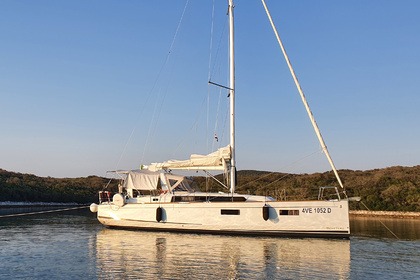 Hyra båt Segelbåt  Oceanis 38 (3/2) Portisco