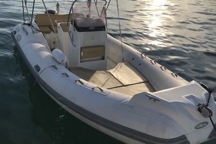 Location Semi-rigide Nuova Jolly 600 king 115cv yamaha Grimaud