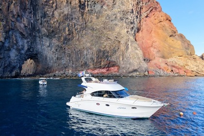 Charter Motor yacht Beneteau Antares 11 Canical