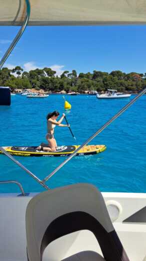 Antibes Motorboat Beneteau flyer 6.6 sundeck alt tag text