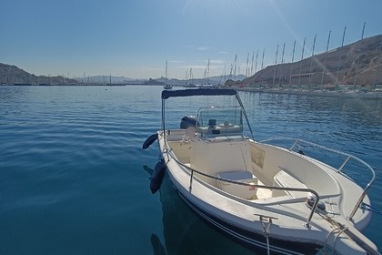 Location Bateau à moteur KELT white shark 205 Marseille