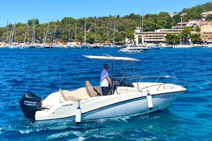 Noleggio Barca a motore Quicksilver active open 675 Lesina