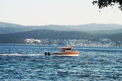Miete Motorboot Special Built Power Catamaran Orebić