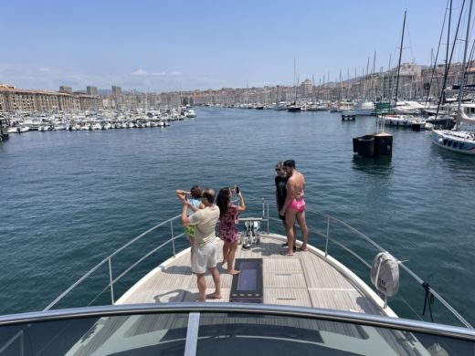 Marselha Motor Yacht Beneteau MC6 alt tag text