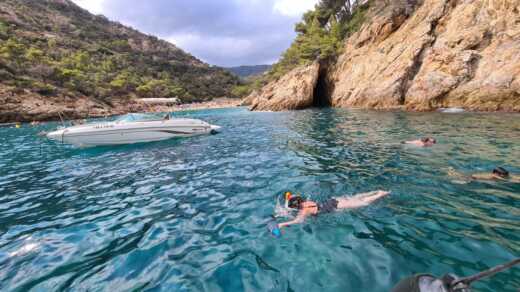 Blanes Motorboat Beneteau FLYER 8.8 alt tag text