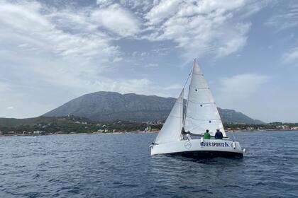 Alquiler Velero Beneteau Platu 25 Denia