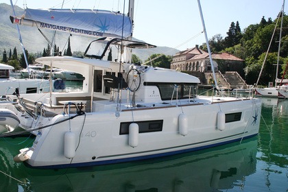Rental Catamaran Lagoon-Bénéteau Lagoon 40 - 3 + 2 cab Dubrovnik