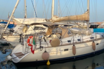 Hire Sailboat BENETEAU OCEANIS 411 Nettuno