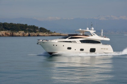 Verhuur Motorjacht Ferretti 800 Golfe Juan