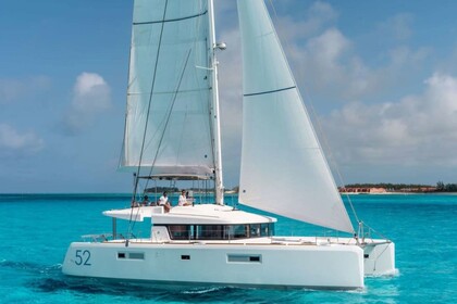 Rental Catamaran Lagoon Lagoon 52 F Saint-Tropez