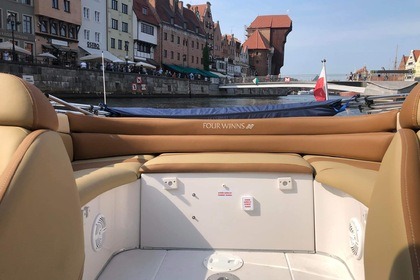 Czarter Łódź motorowa Four Winns 225 Sundowner Gdańsk