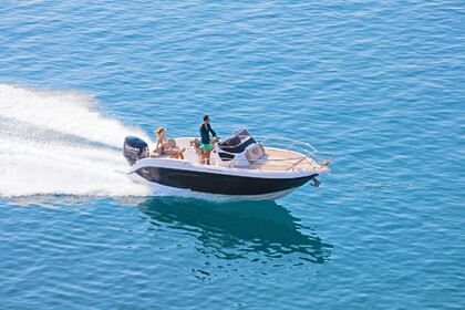 Charter Motorboat Ranieri Next 240 SH Cala d'Or