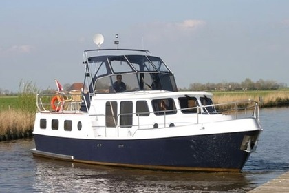 Charter Houseboat Custom made Morrakruiser FBB 1150 Koudum