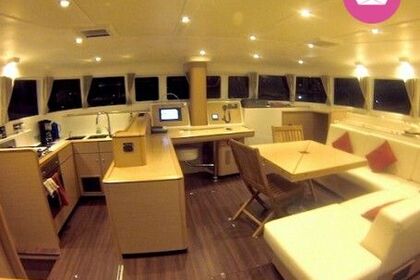 Rental Catamaran Lagoon Lagoon 500 Hyères