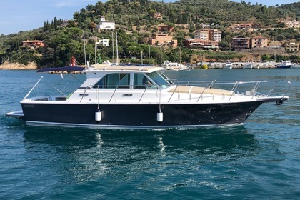 Miete Motorboot BERTRAM 35 Porto Santo Stefano