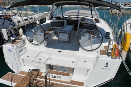 Чартер Парусная яхта BENETEAU OCEANIS 48 Сукошан