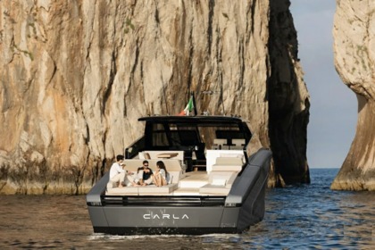 Ενοικίαση Μηχανοκίνητο γιοτ FIART P58 Αμάλφι