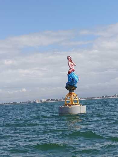 Dunkirk Motorboat Guy marine Evada600 alt tag text