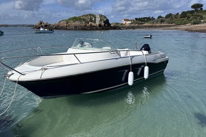Location Bateau à moteur Jeanneau Cap Camarat 6.5 Cc Lézardrieux