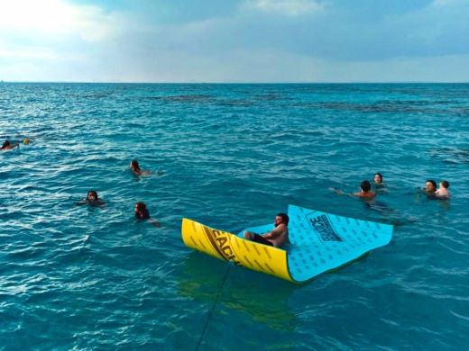 Cancún Motor Yacht Sea Ray SUNDANCER alt tag text