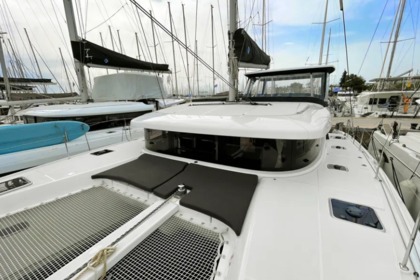 Rental Catamaran Lagoon-Bénéteau Lagoon 42 - 4 + 2 cab. Alimos