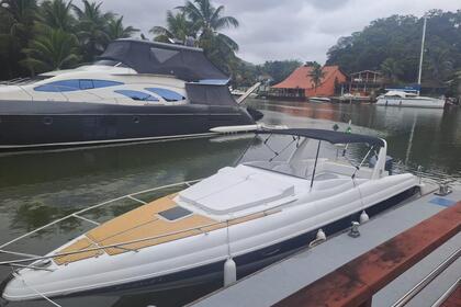 Rental Motorboat Runner 330 Angra dos Reis