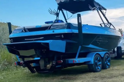 Charter Motorboat Axis Wake Research T22 Kelowna