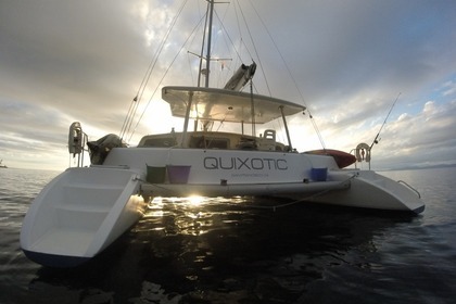 Rental Catamaran Voyage Norseman 430 Fiji