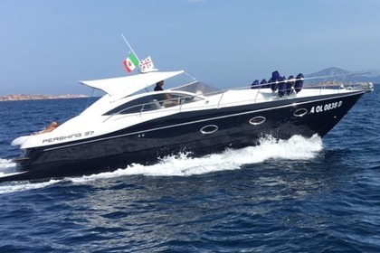 Noleggio Barca a motore Pershing 37 Porto Cervo