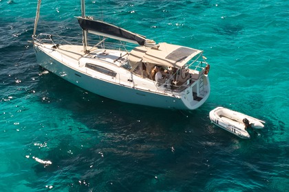 Charter Sailboat Beneteau Oceanis 40 Ibiza