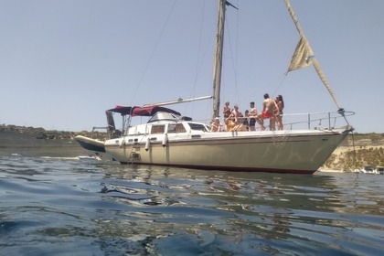 Hyra båt Segelbåt columbia C45 Msida