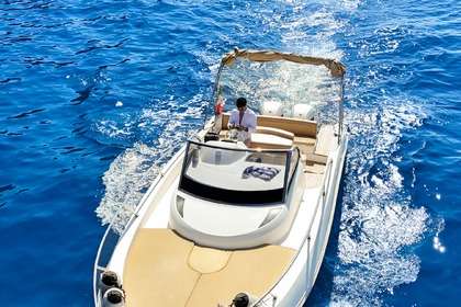 Hire Motorboat Capelli Capelli 32 Lerici