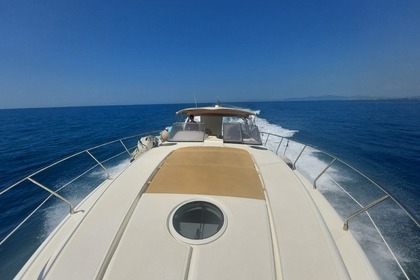 Noleggio Barca a motore Innovazione e Progetti Mira 43 Marina di Grosseto