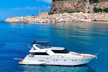 Charter Motor yacht Canados 58 Cefalù