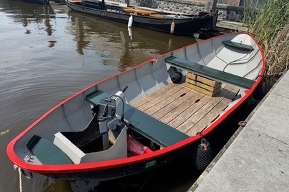 Charter Motorboat Electrische Sloep zonder vaarbewijs Hollandse Praam Ouderkerk aan de Amstel
