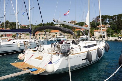 Verhuur Zeilboot Jeanneau Sun Odyssey 449 Šolta