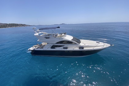 Noleggio Barca a motore FAIRLINE PHANTOM 46 Fairline Villasimius