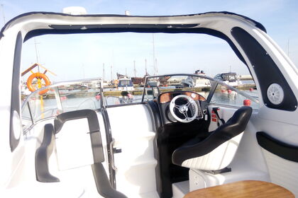 Czarter Łódź motorowa 690 SPORT CRUISER YAMAHA 150 CORAL Sopot