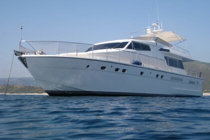 Noleggio Yacht a motore Sanlorenzo sanlorenzo 57 Napoli