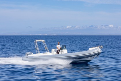 Noleggio Gommone Trident 8m 200 Hp Porto Pozzo