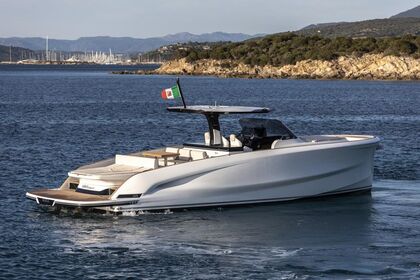 Rental Motorboat Solaris 44 open Golfe Juan