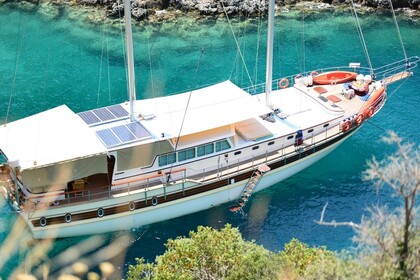 Charter Gulet Sapelli Ketch Rhodes Marina