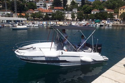 Hire Motorboat Beneteau Flyer 5.5 Space Deck Herceg Novi