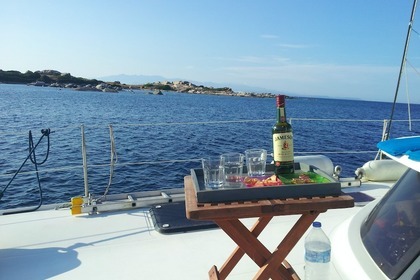 Hire Catamaran FOUNTAINE PAJOT ATHENA 38 Saint-Mandrier-sur-Mer