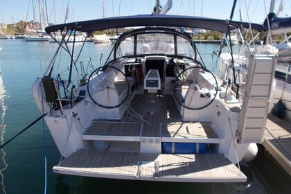 Hire Sailboat Dufour Yachts Dufour 382 GL - 3 cab. Elba