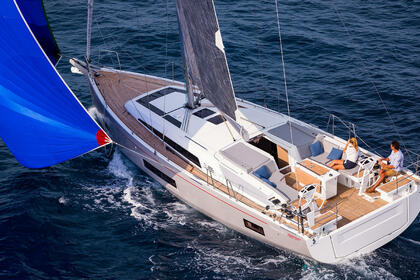 Charter Sailboat Beneteau Oceanis 46.1 Olbia