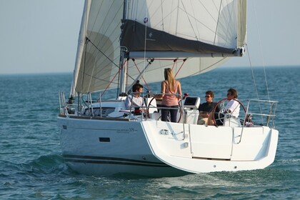 Alquiler Velero JEANNEAU Sun Odyssey 379 Kontokali