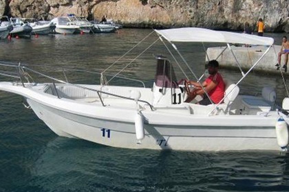 Noleggio Barca senza patente  VTR Lady 550 Castro Marina