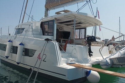 Aluguel Catamarã Bali 4.2 Pirovac