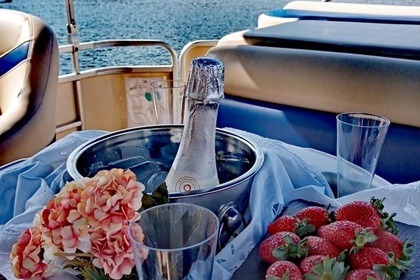 Location Bateau à moteur Pontoon Boat Sweetwater 2486 C Castelo de Paiva